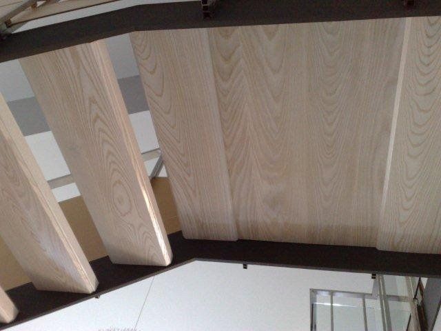 Vista inferior de la escalera