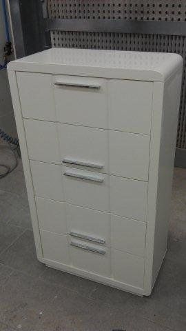 Chinfonnier fabricado en fibralac y lacado según muestra del cliente. igualamos los diseños y trabajos que usted tiene en su casa para que no pierda ningún hueco.