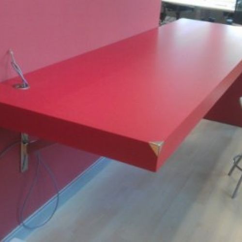 Mesa en laca rota de 280cm x80cm